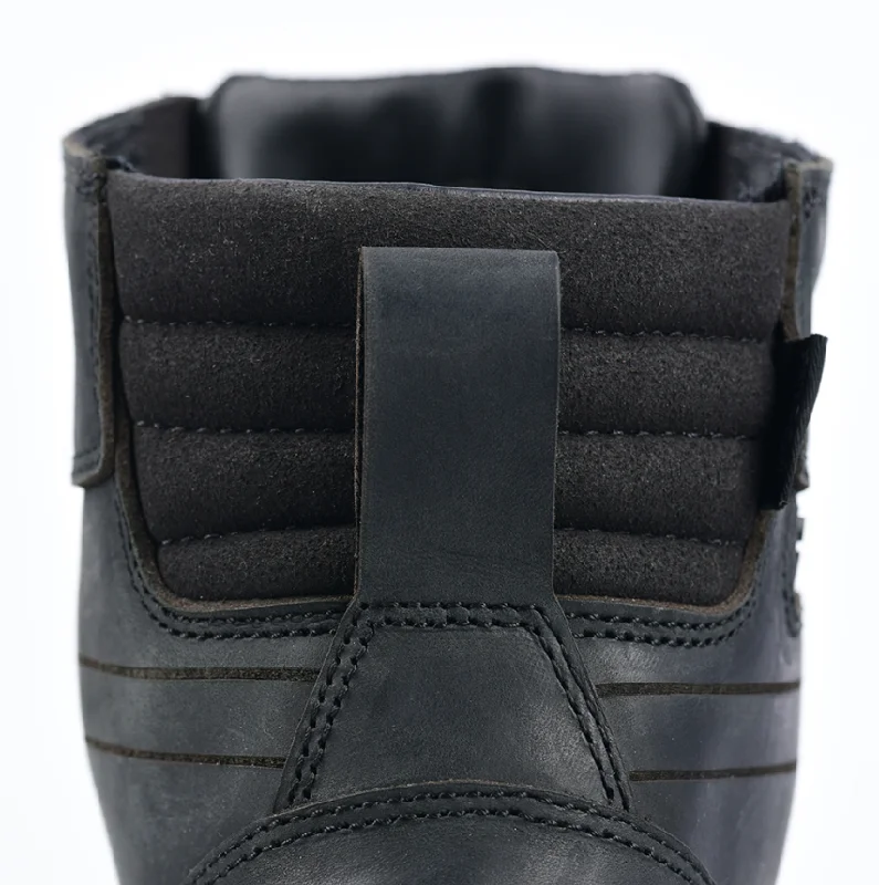 Oxford Kickback Waterproof Black Boot