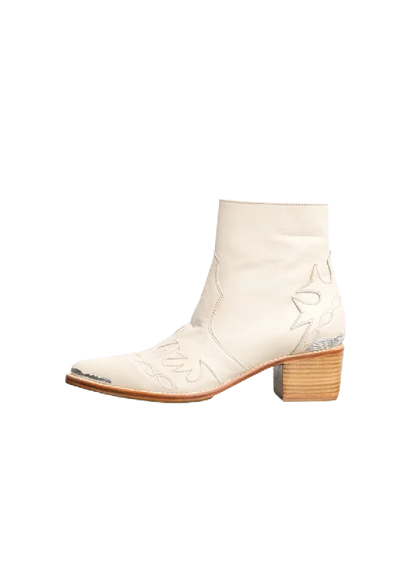 CANGGU Western Leather Boots - Cream