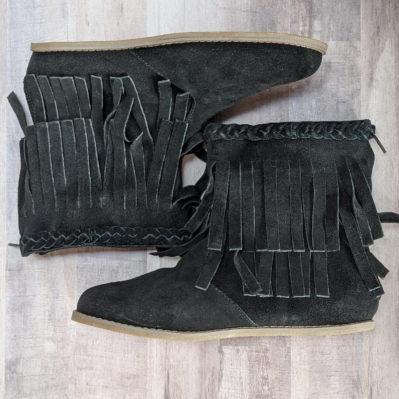 MOMMY Braided Fringe Boots Ebony