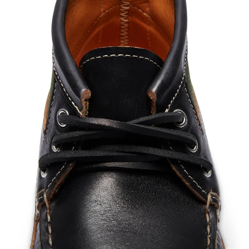 X EASYMOC 3-EYE CHUKKA BOOT